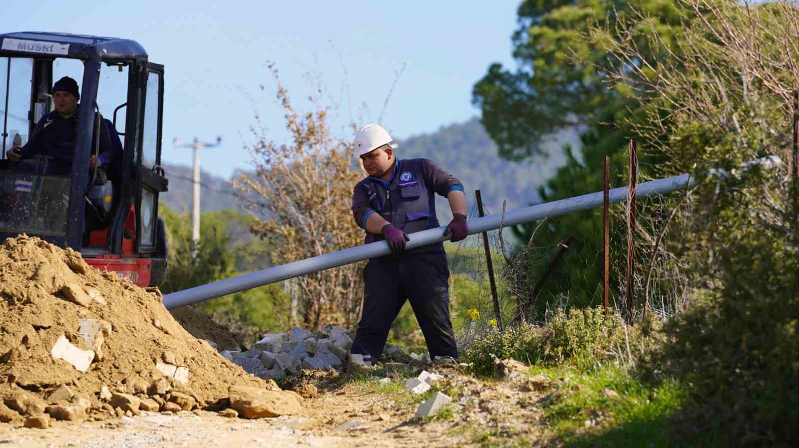 Kavaklıdere Çamlıyurt Mahallesi’nde içme suyu iletim hattı yenilendi
Kavaklıdere Çamlıyurt Mahallesi’nde içme suyu iletim hattı yenilendi