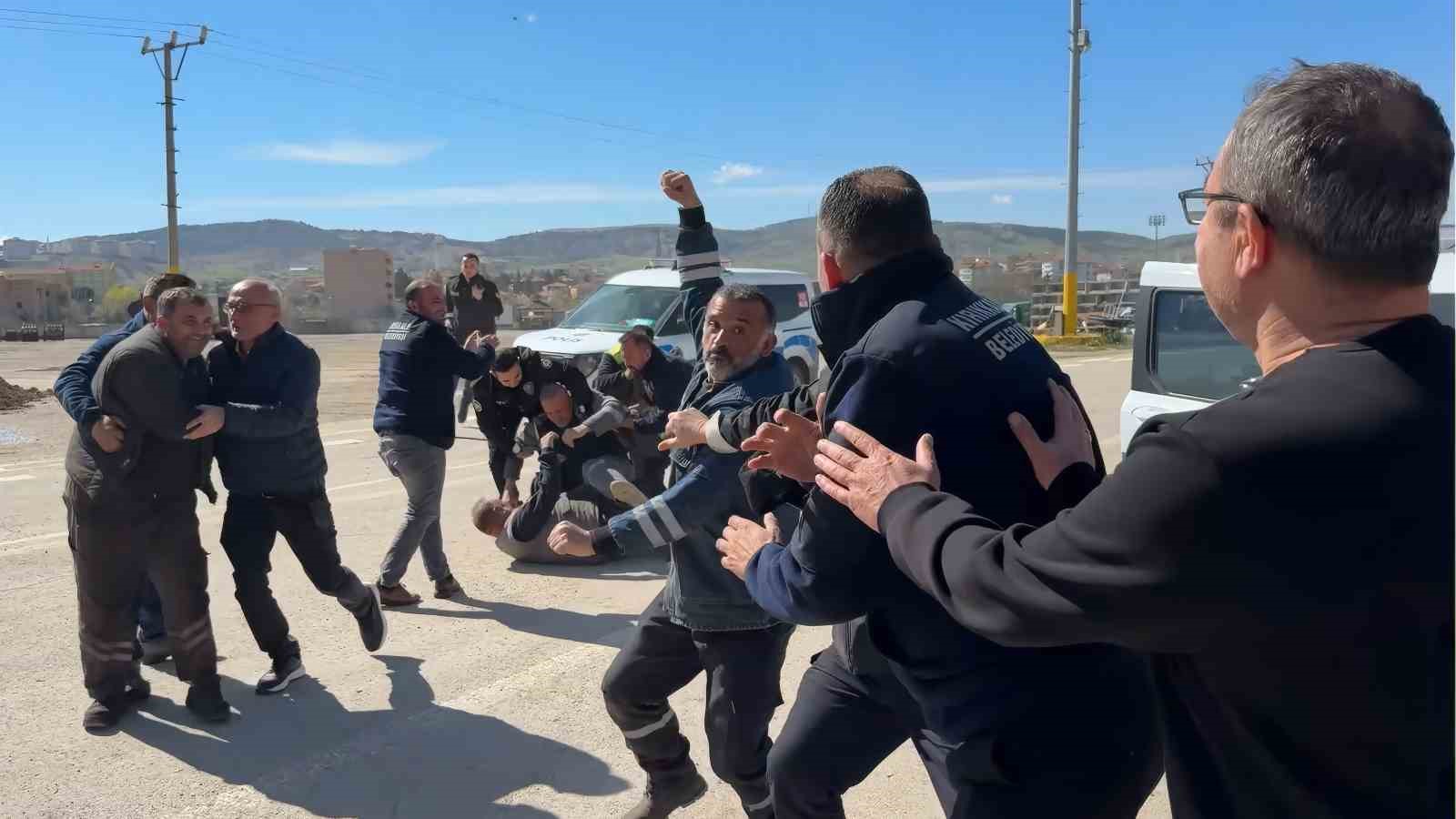 Kavga diye gittiler, kutlamayla karşılaştılar
