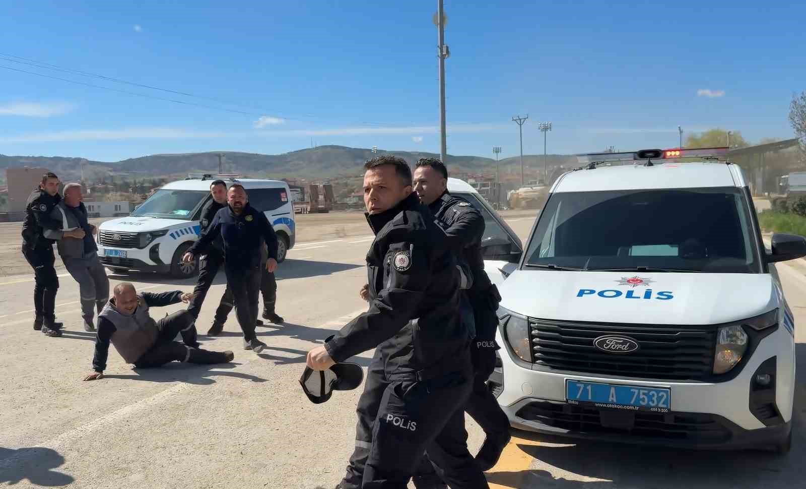 Kavga diye gittiler, kutlamayla karşılaştılar
