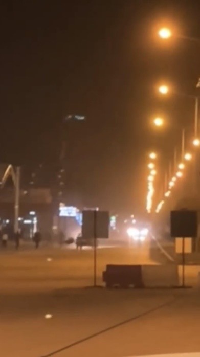 Kavga sonrası drift yaptı, 2 kişiye çarptı: 159 bin 716 TL ceza, araç trafikten men
