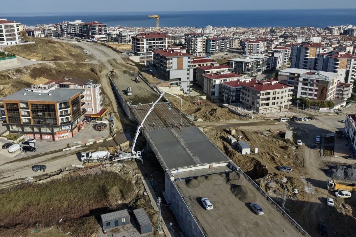 Kavşak düzenlemelerinde sona yaklaşıldı
