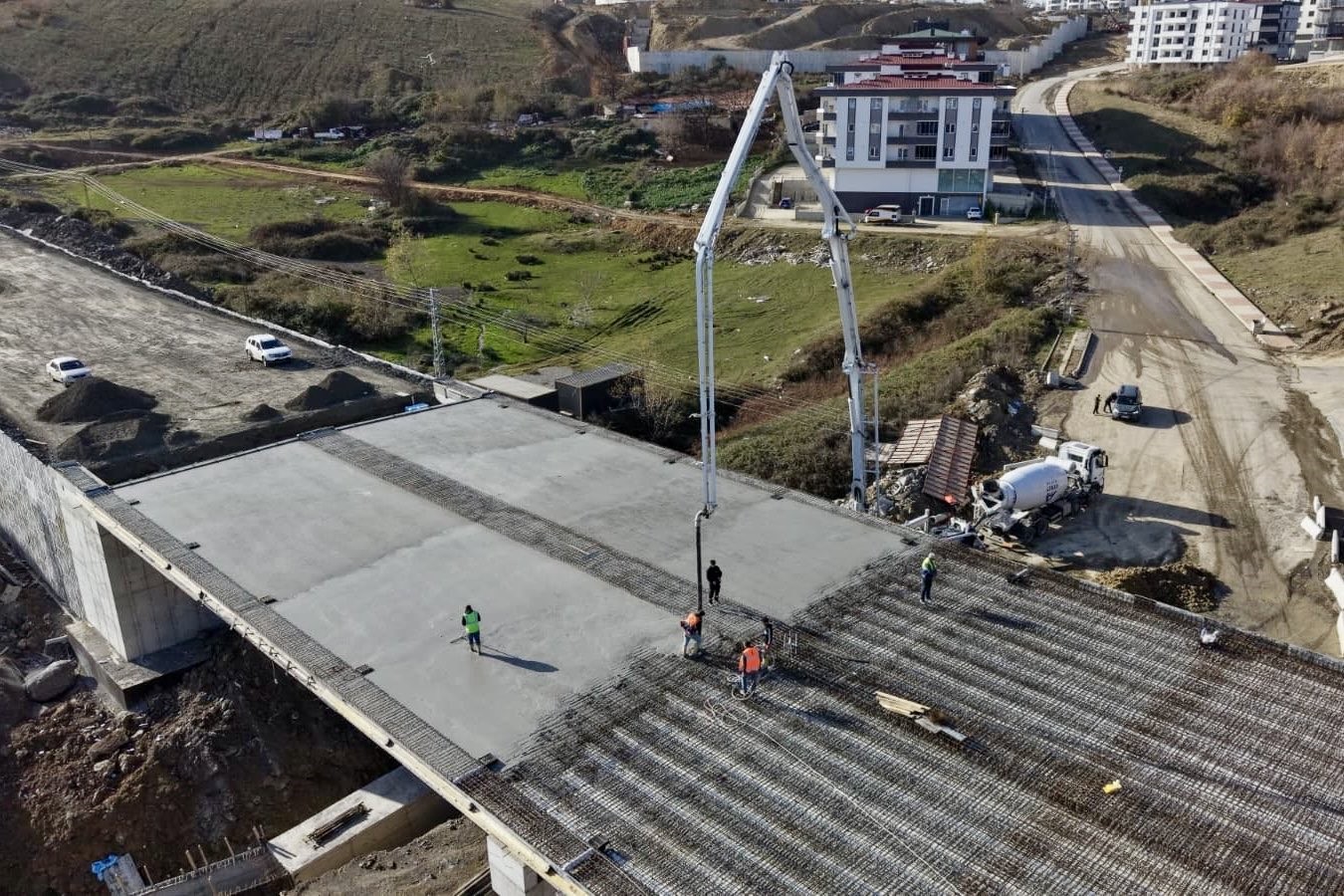 Kavşak düzenlemelerinde sona yaklaşıldı
