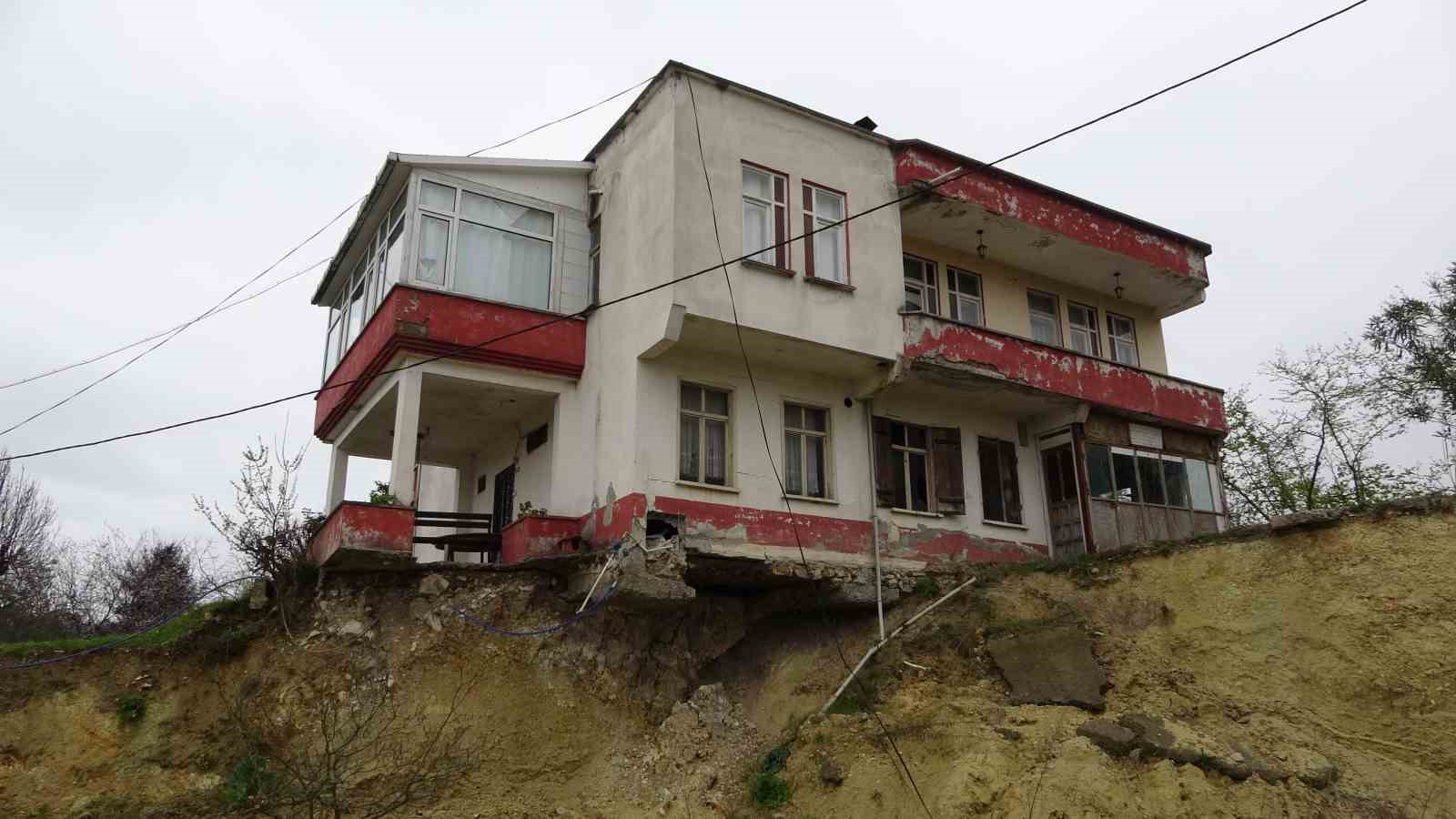 Kayan mahalleye konteyner desteği
