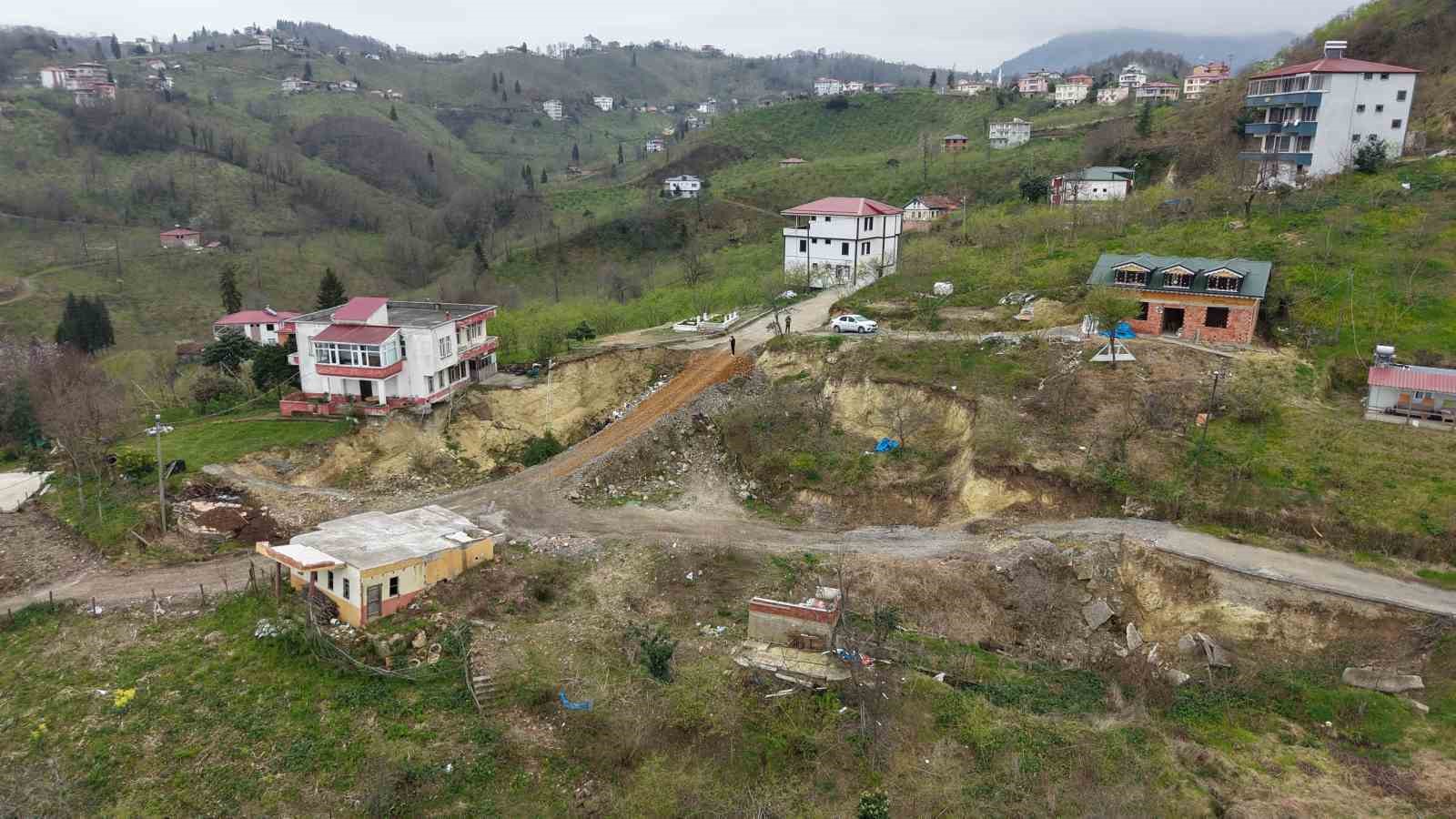 Kayan mahalleye konteyner desteği
