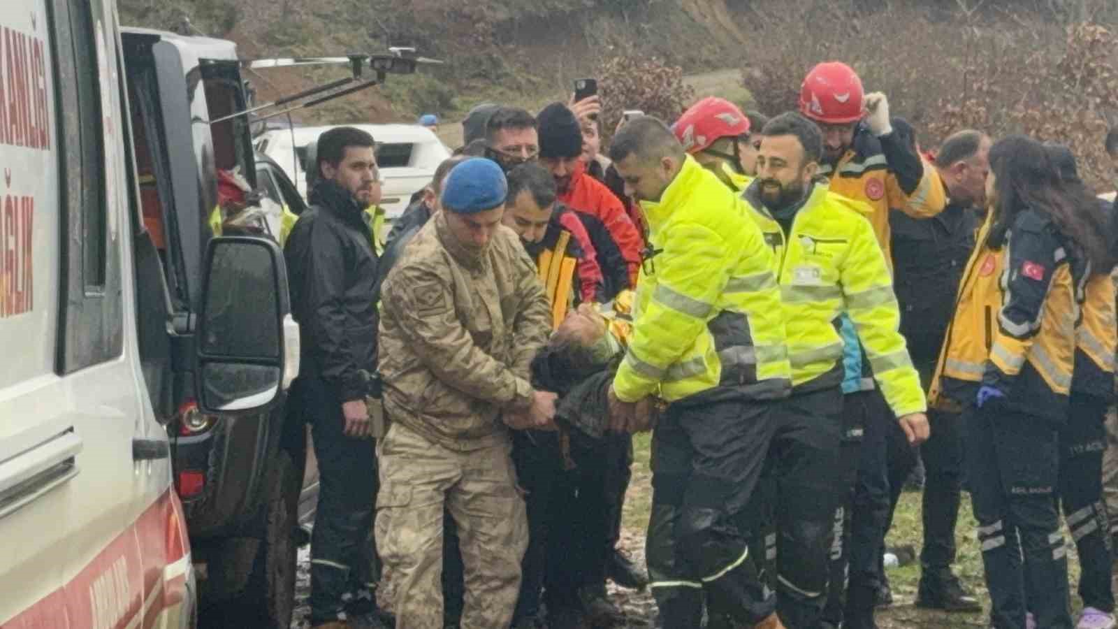 Kaybolan 70 yaşındaki adam 20 saatlik arama sonucunda sağ bulundu
