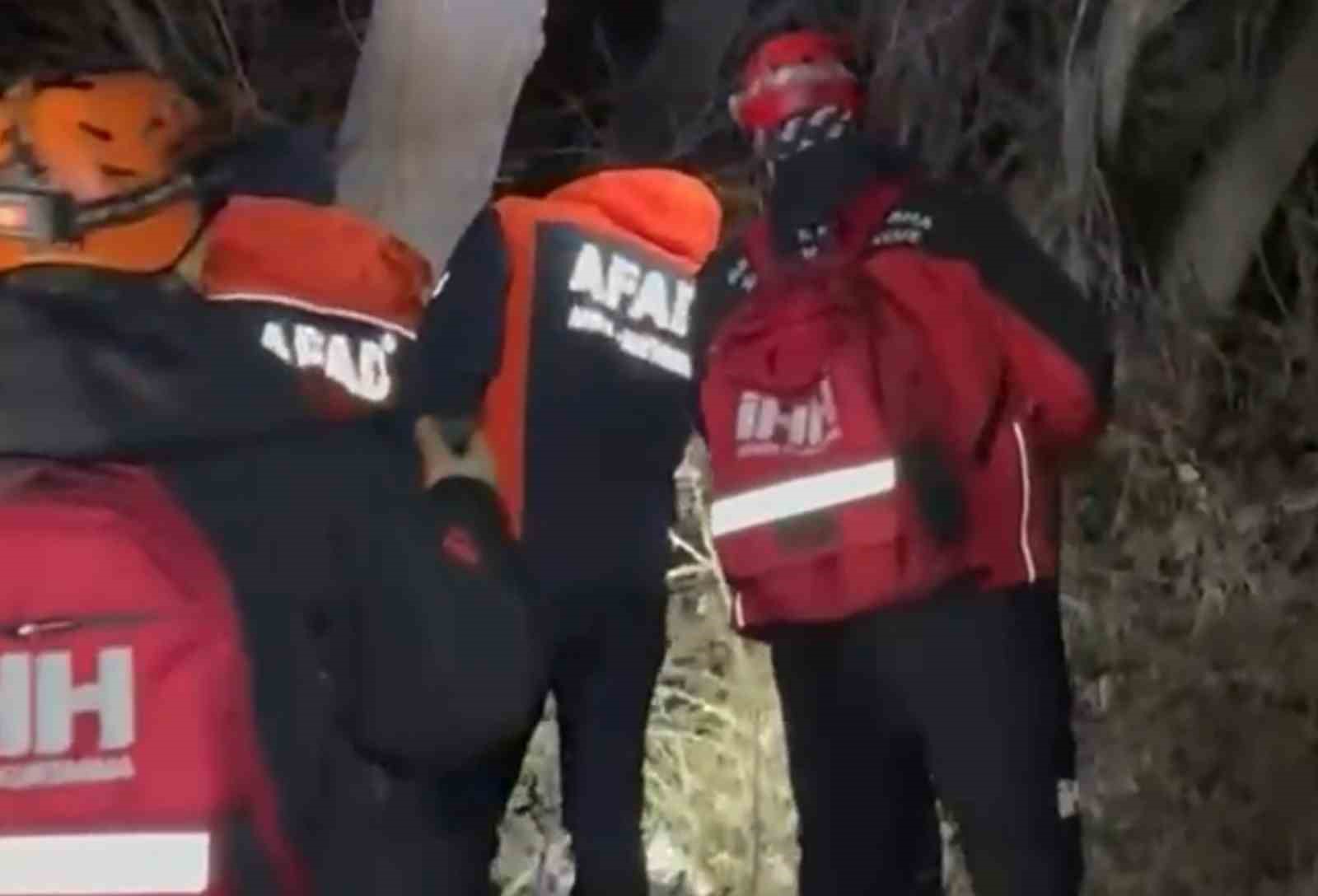 Kayıp olarak aranan 84 yaşındaki alzaymır hastası dere yatağında ölü bulundu
