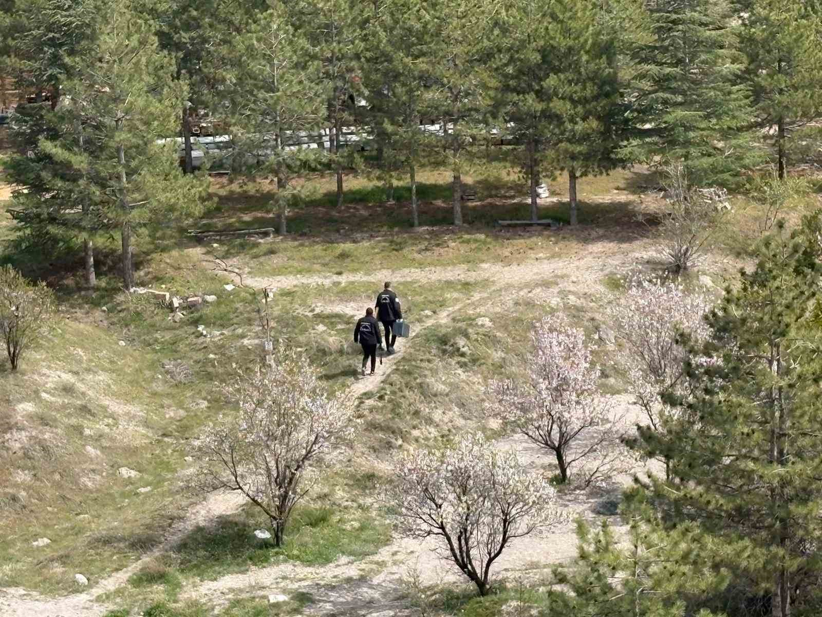 Kayıp olarak aranan genç, dağlık alanda ölü bulundu
