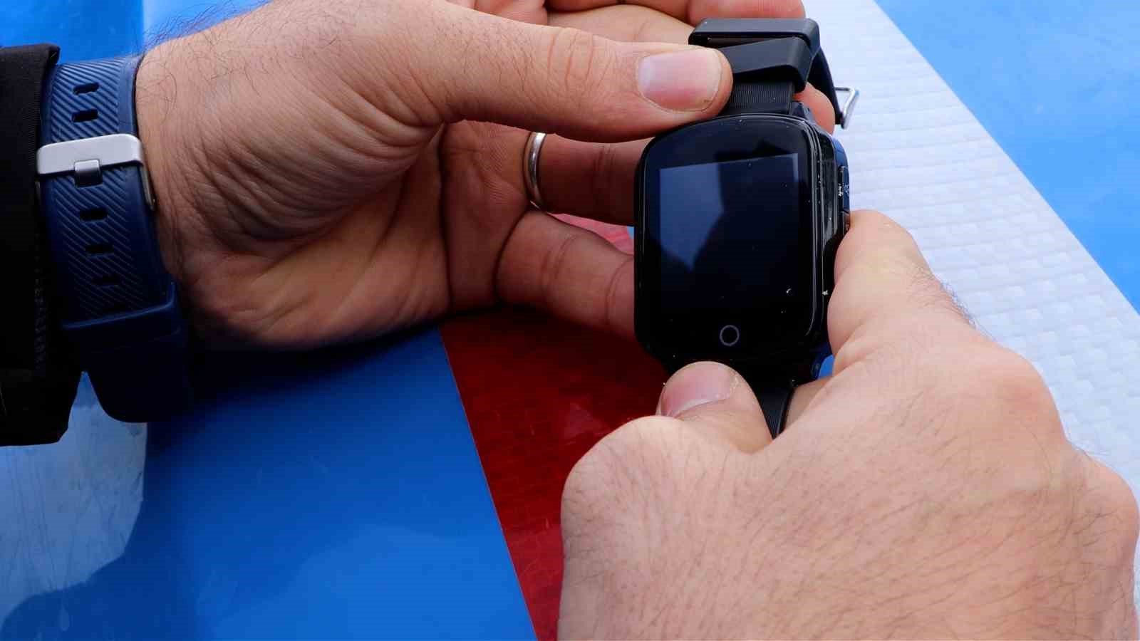 Kayıplara karşı teknoloji kalkanı: Alzheimer hastasına umut olan saat
