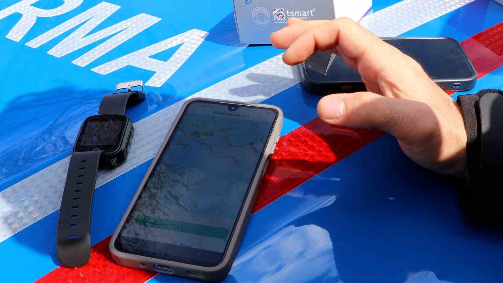 Kayıplara karşı teknoloji kalkanı: Alzheimer hastasına umut olan saat
