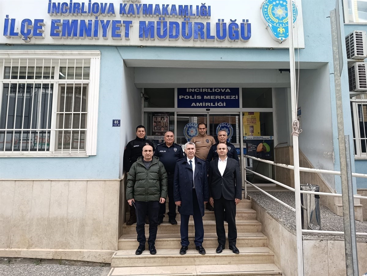 Kaymakam Abay, bayramda güvenlik güçlerini yalnız bırakmadı
