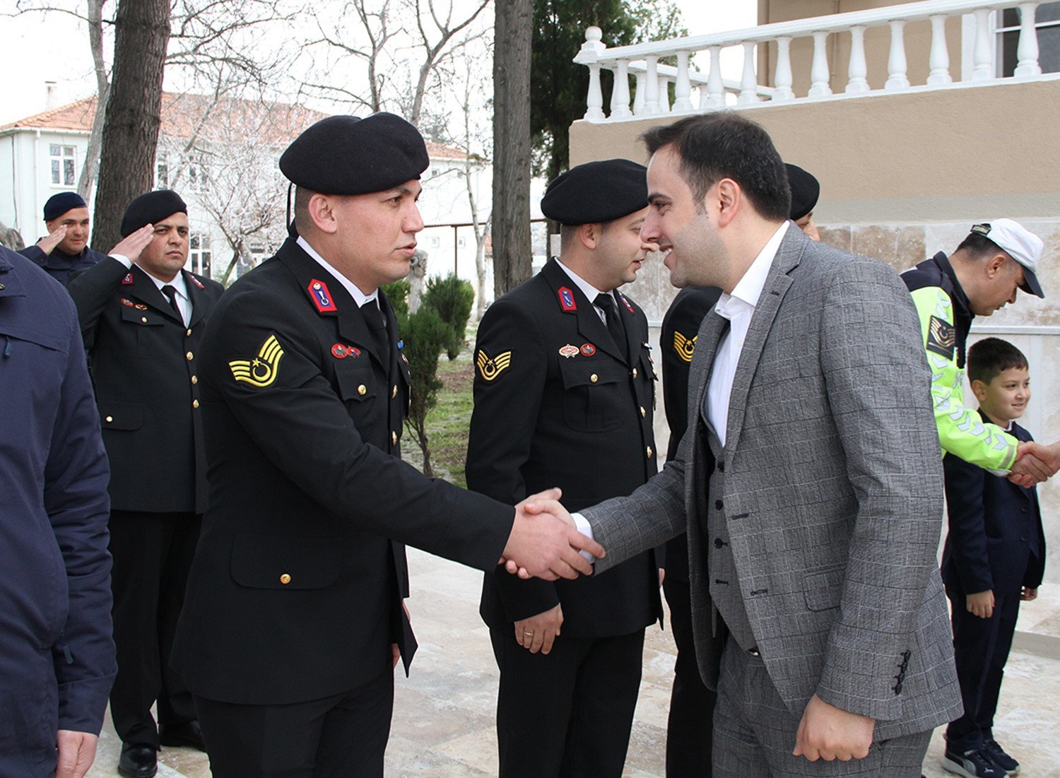 Kaymakam Altuntaş’tan kurumlara bayram ziyareti
