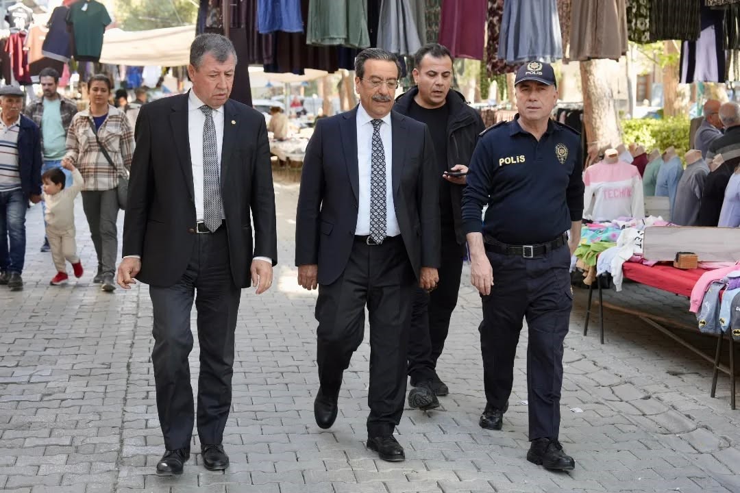 Kaymakam Atilla, pazar esnafını ziyaret etti
