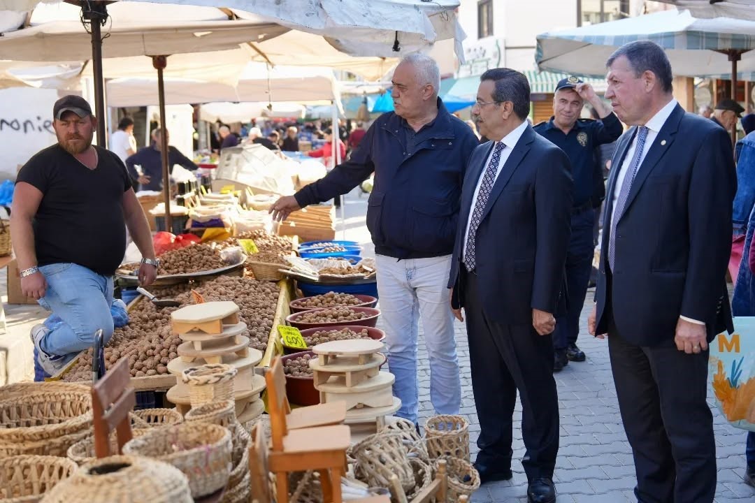 Kaymakam Atilla, pazar esnafını ziyaret etti
