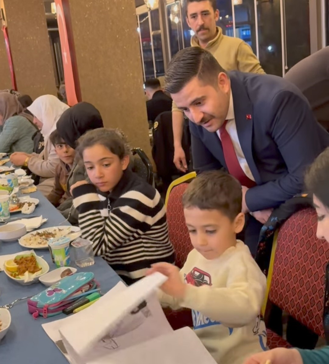 Kaymakam Bulut, yetim ve öksüz çocuklarla iftarda buluştu
