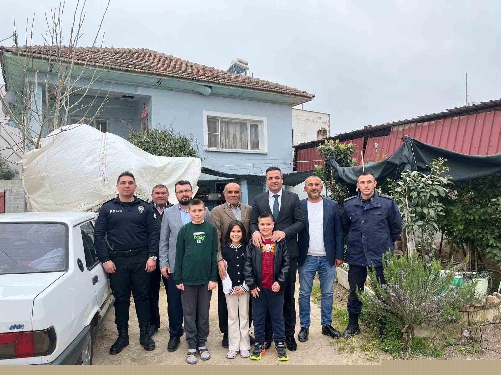 Kaymakam Dalak, şehit ve gazi ailelerini bayramda da yalnız bırakmadı
