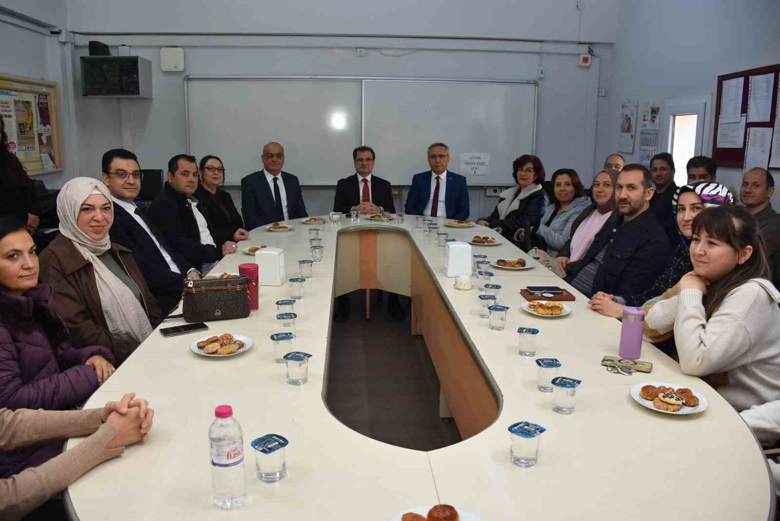 Kaymakam Güldoğan’dan okullarda yerinde inceleme
