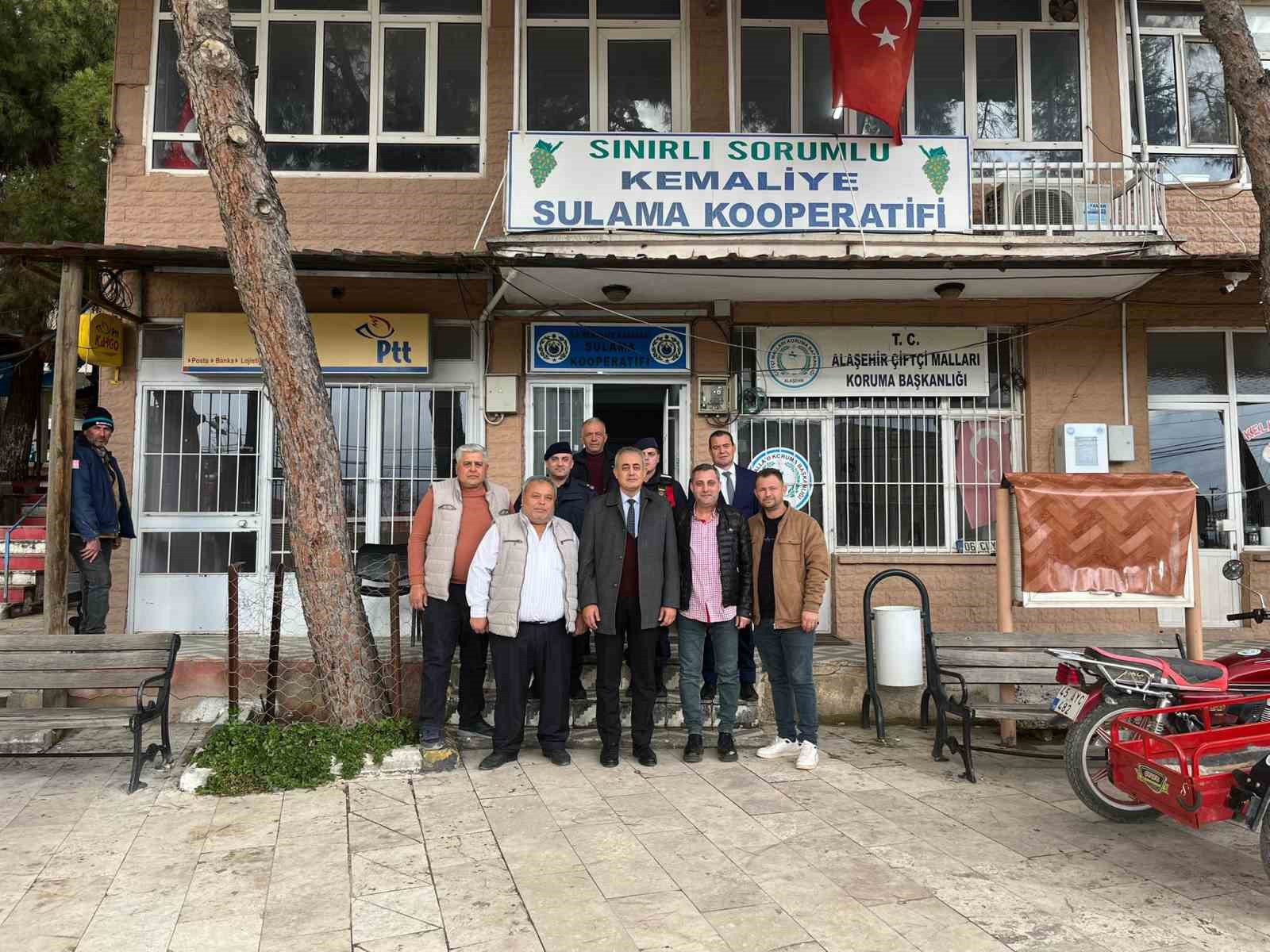 Kaymakam Güngör mahalle halkıyla buluştu
Kaymakam Güngör mahalle halkıyla buluştu