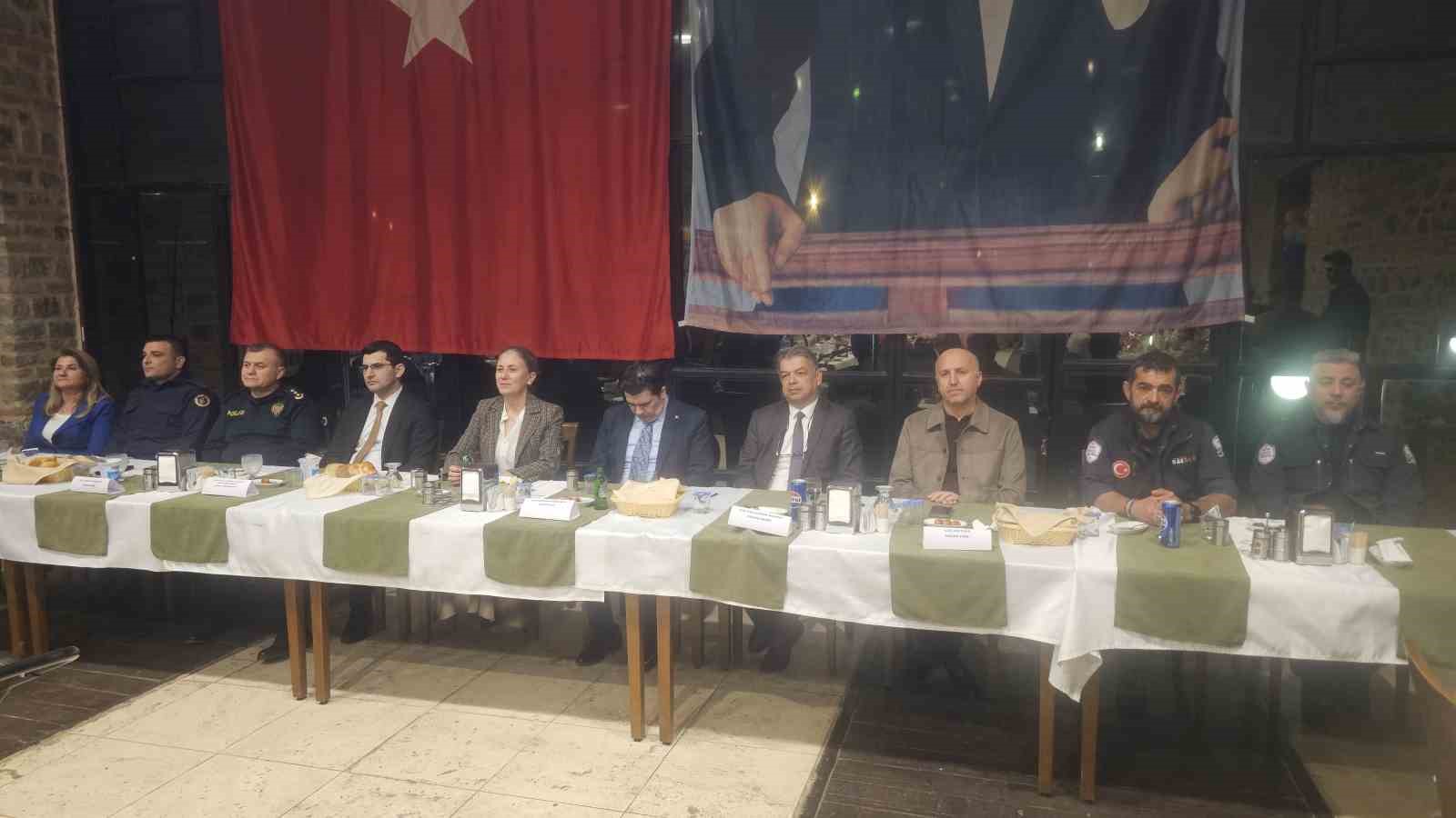 Kaymakam Kan, öksüz ve yetimlerle iftarda buluştu
