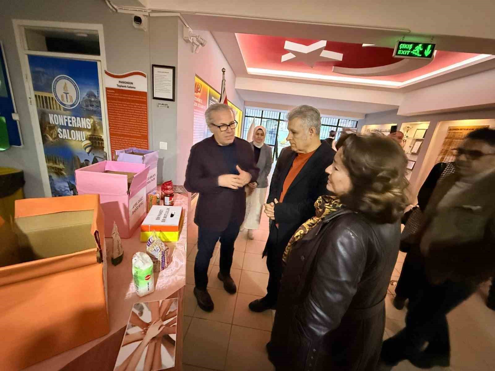 Kaymakam Keklik, Kuşadası’nda öğrencilerle iftarda buluştu
