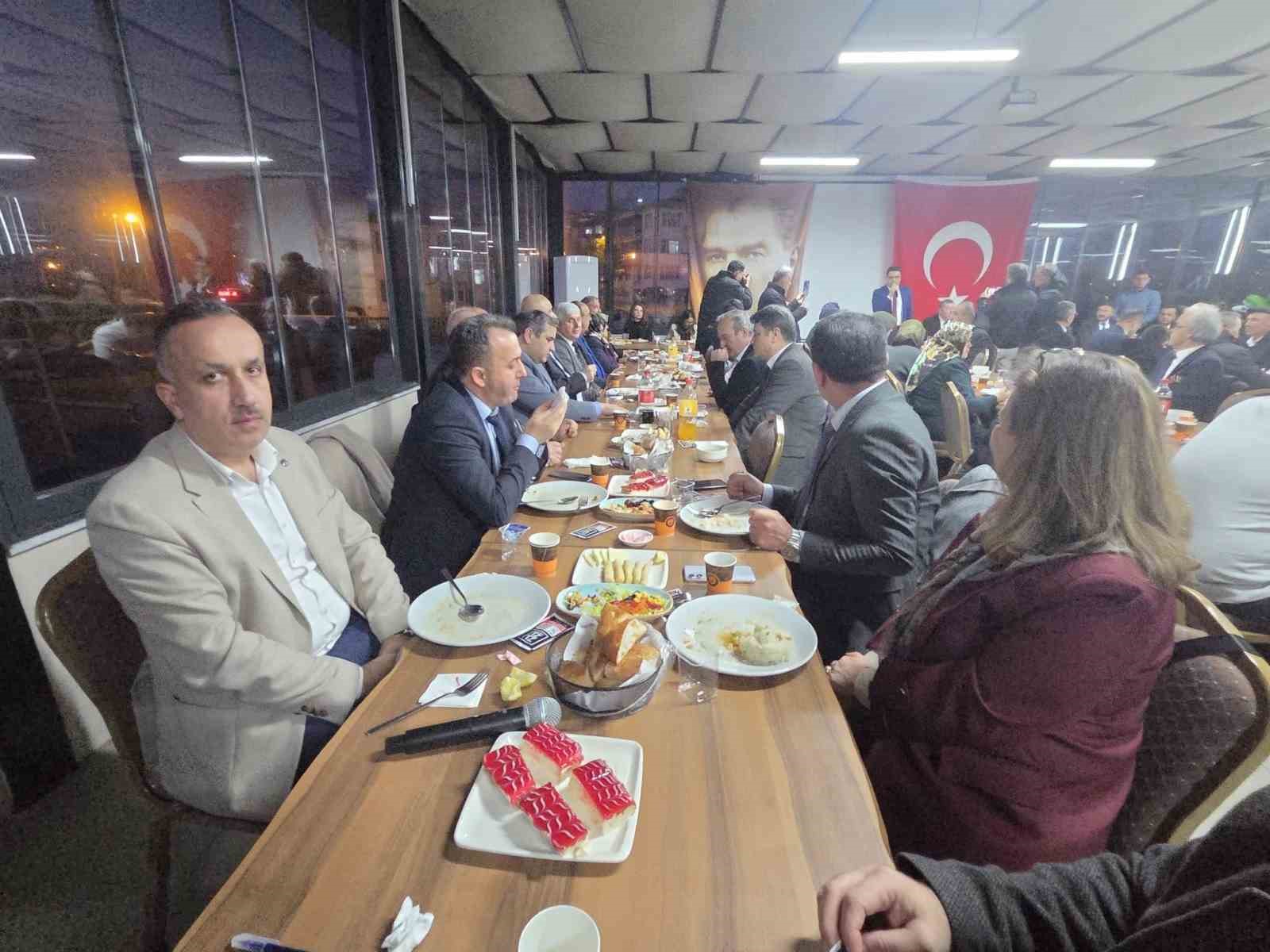 Kaymakam Köksal, Şehit aileleri ile gaziler için iftar yemeği verdi
