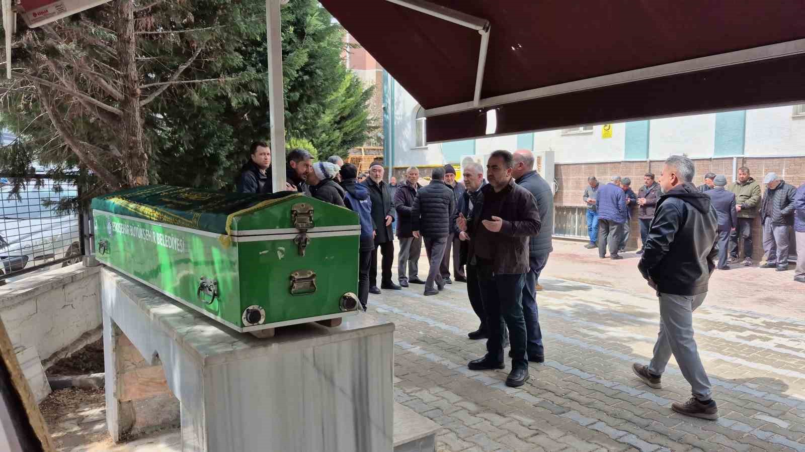 Kaymakam Krut’un yaralandığı kazada vefat eden araç sürücüsü son yolculuğuna uğurlandı
