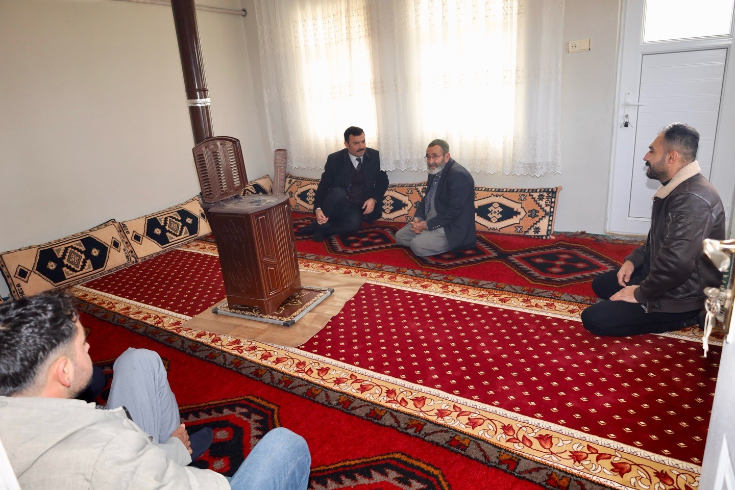 Kaymakam Soysal’dan şehit ailesine anlamlı ziyaret
