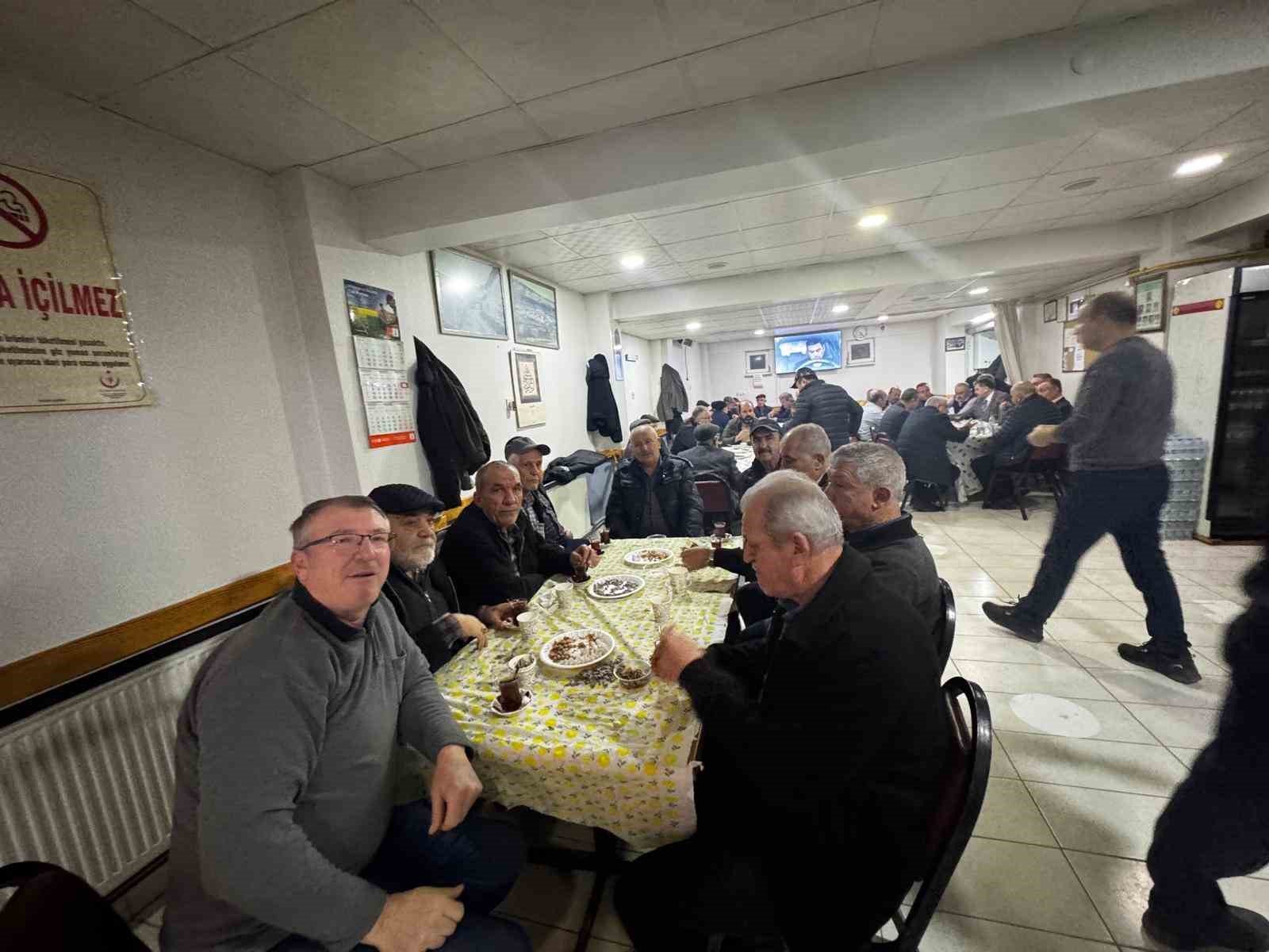 Kaymakamlardan Esnemezliler Derneği’ne ziyaret
