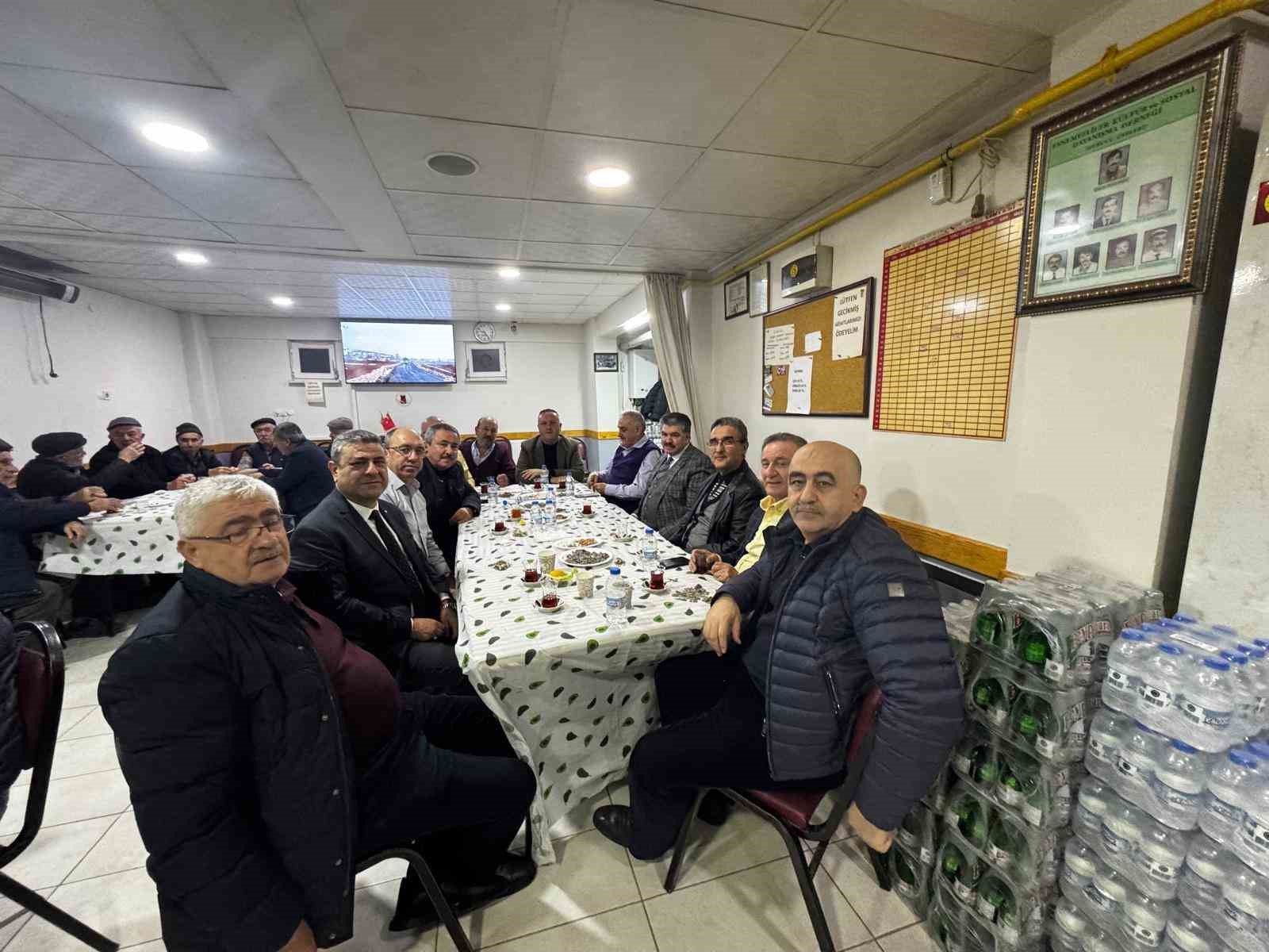 Kaymakamlardan Esnemezliler Derneği’ne ziyaret
