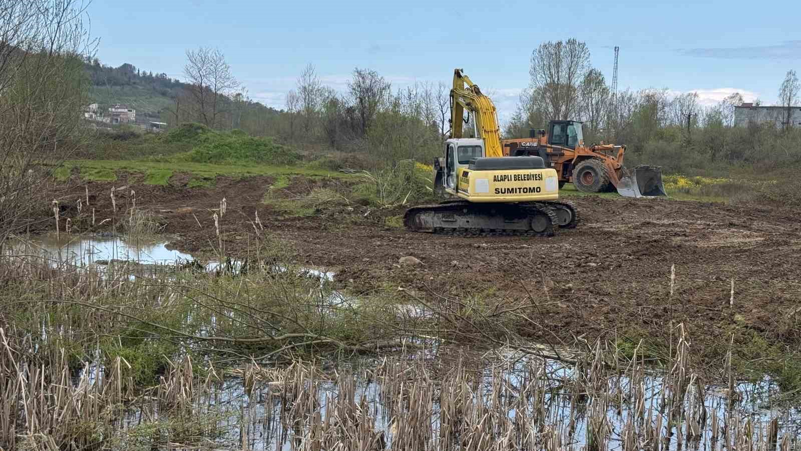 Kaymakamlık ve belediyeden ortak çalışma; tehlike oluşturan göletler kapatılıyor
