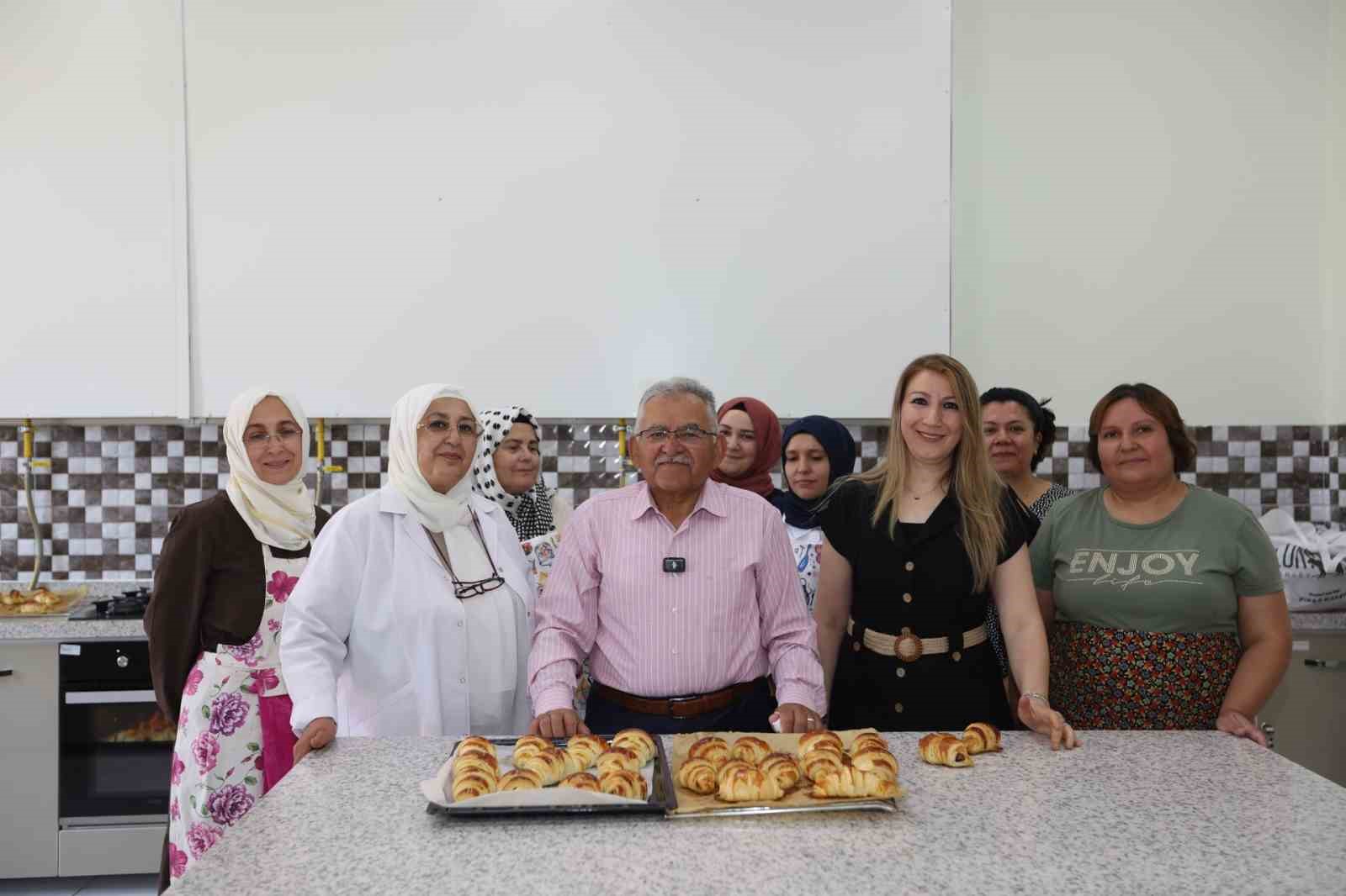 KAYMEK, 335 bin vatandaşa hizmet verdi
KAYMEK, 335 bin vatandaşa hizmet verdi