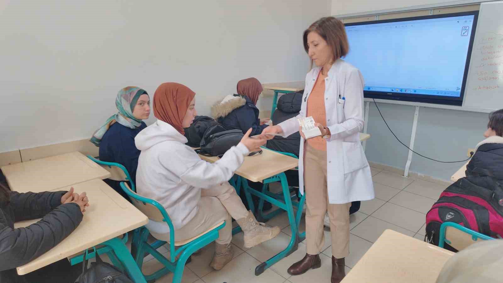 KAYMEK’ten yarıyıl tatilinde öğrencilere eğlence dolu tiyatro etkinliği
