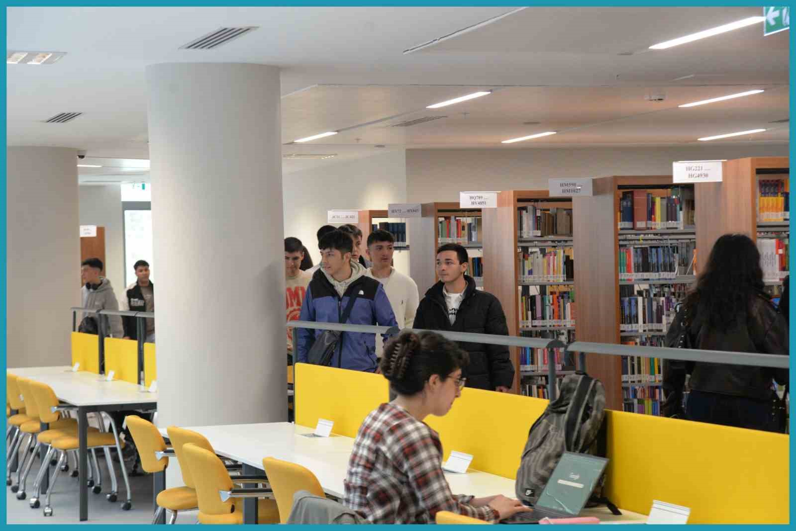 Kaynaşlılı öğrenciler Türk-Alman Üniversitesi’ni tanıdı
