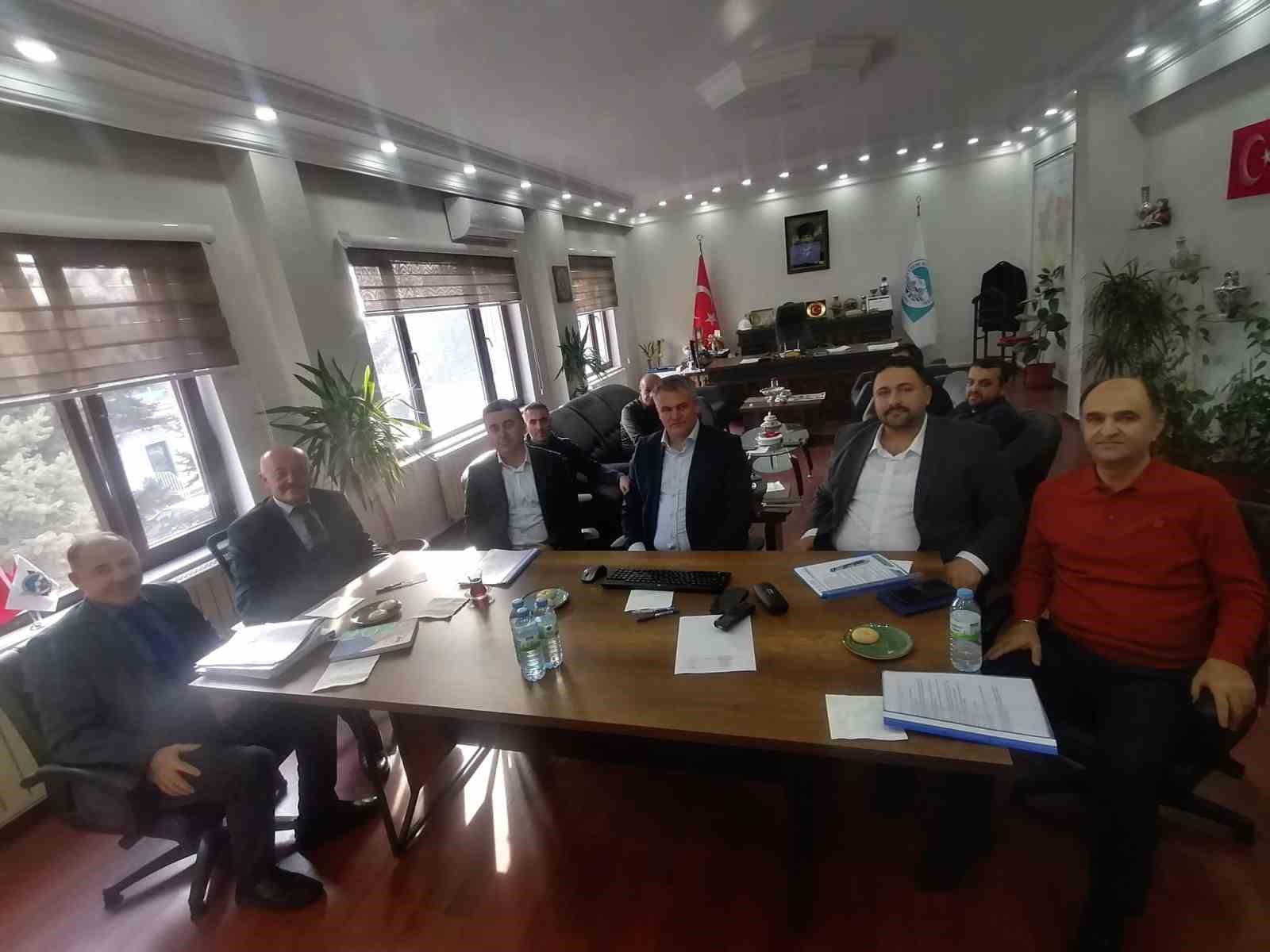 Kayseri Büyükşehir’den 16 ilçeye ortak akılla planlı yatırım hamlesi
