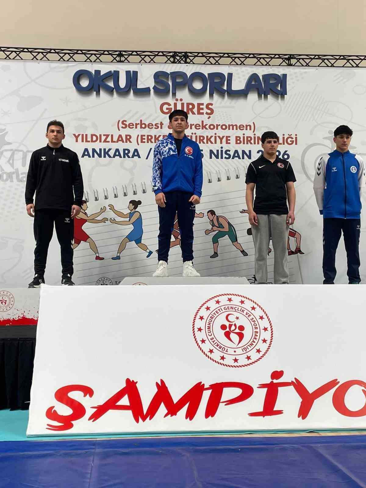 Kayseri Güreş takımı Türkiye Şampiyonu oldu
