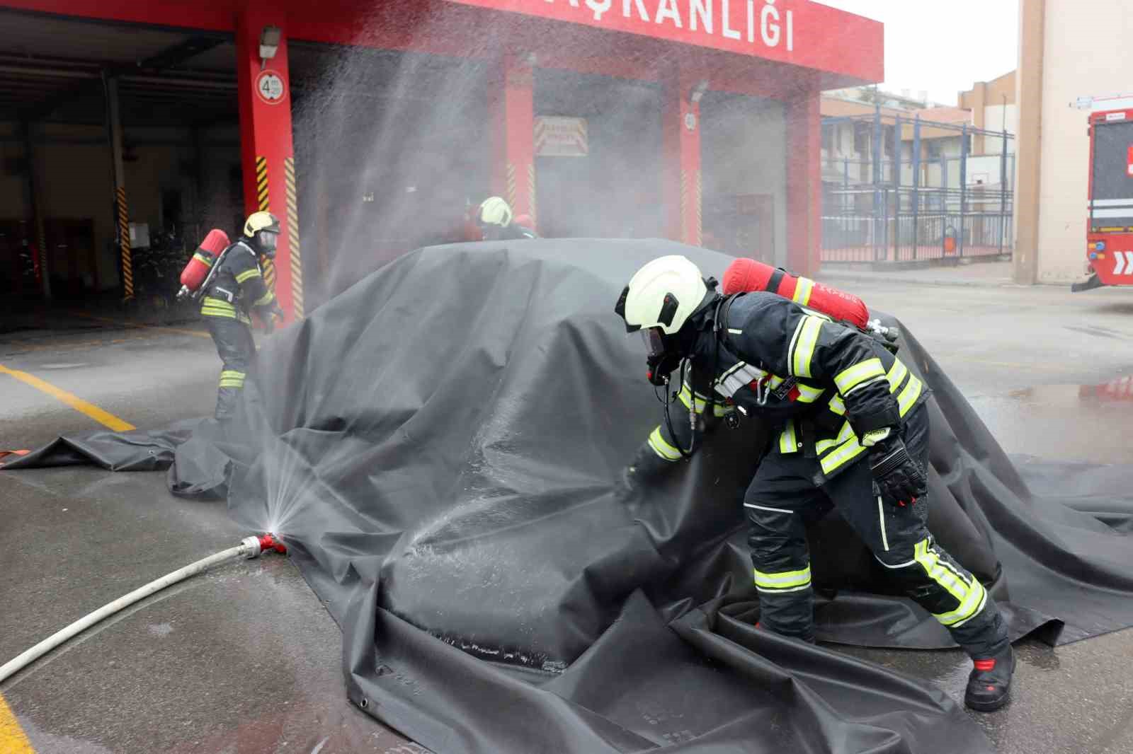 Kayseri itfaiyesi elektrikli araç yangınları için teyakkuzda
