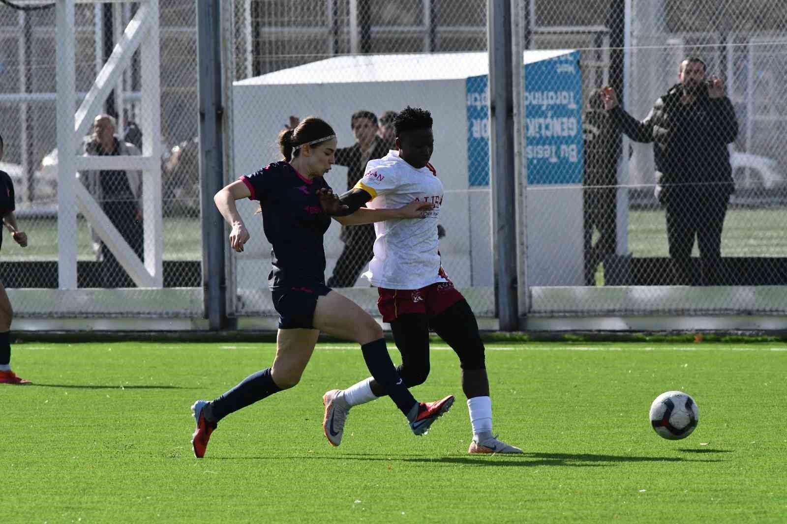 Kayseri Kadın FK evinde hata yapmadı
