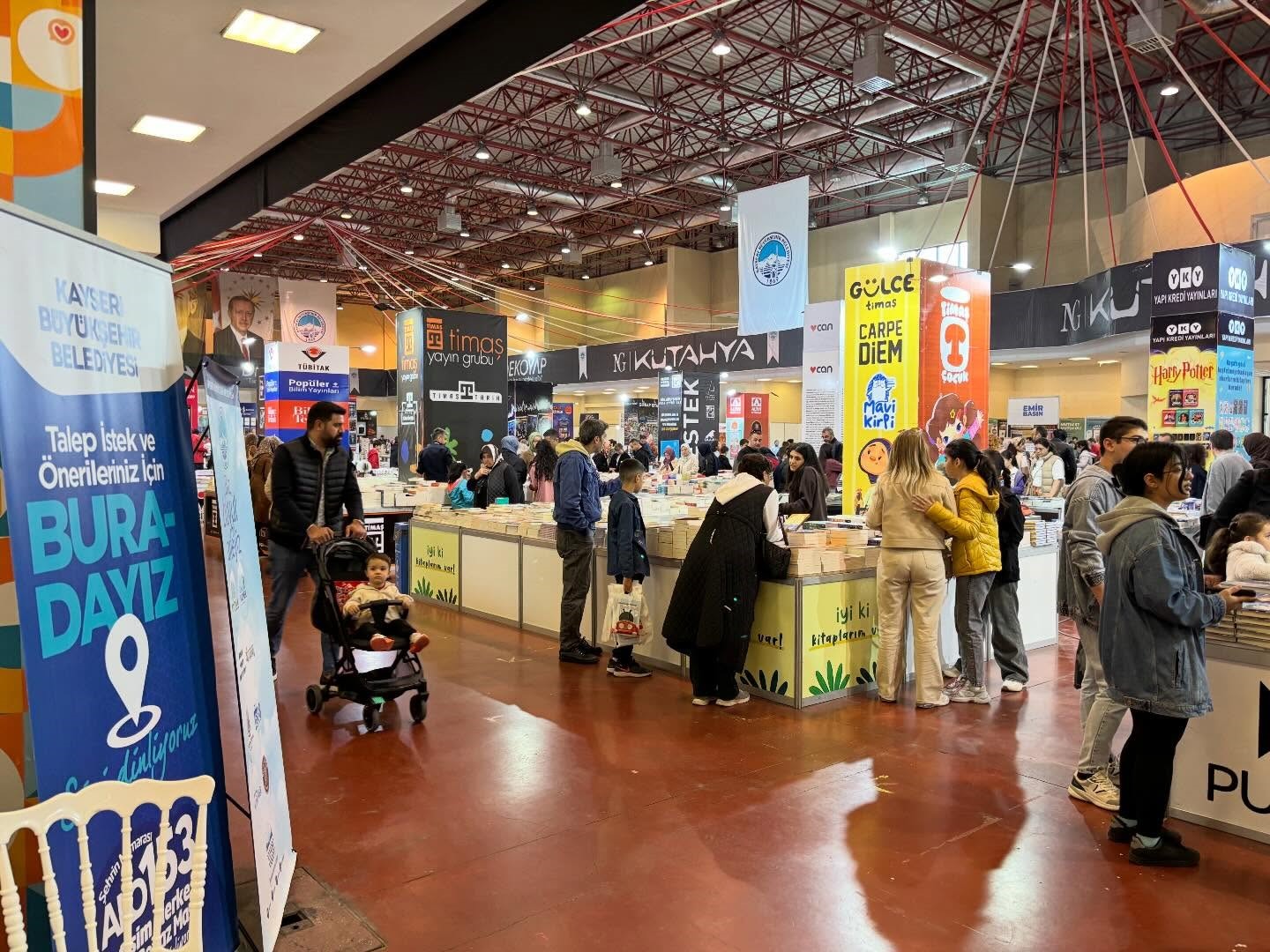 Kayseri Kitap Fuarı’nda çocukların keyfi yerinde
