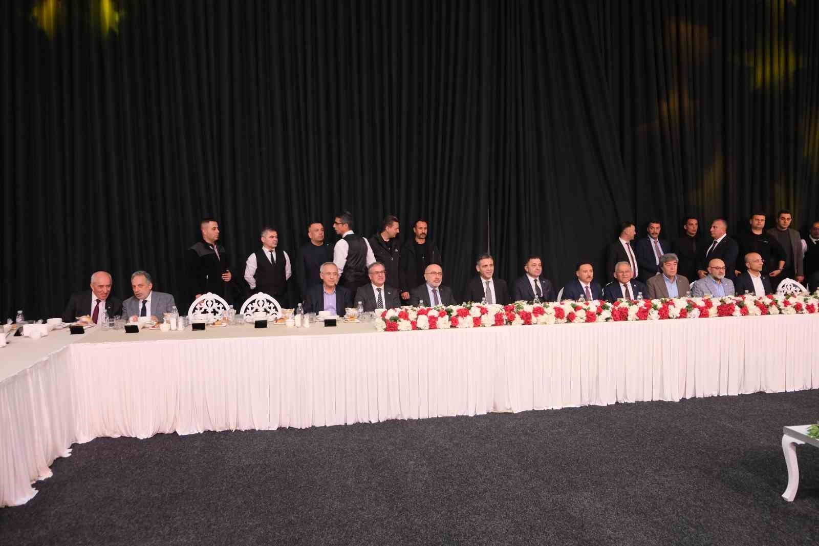 Kayseri OSB’de Mehmet Yalçın, yeniden başkan seçildi
