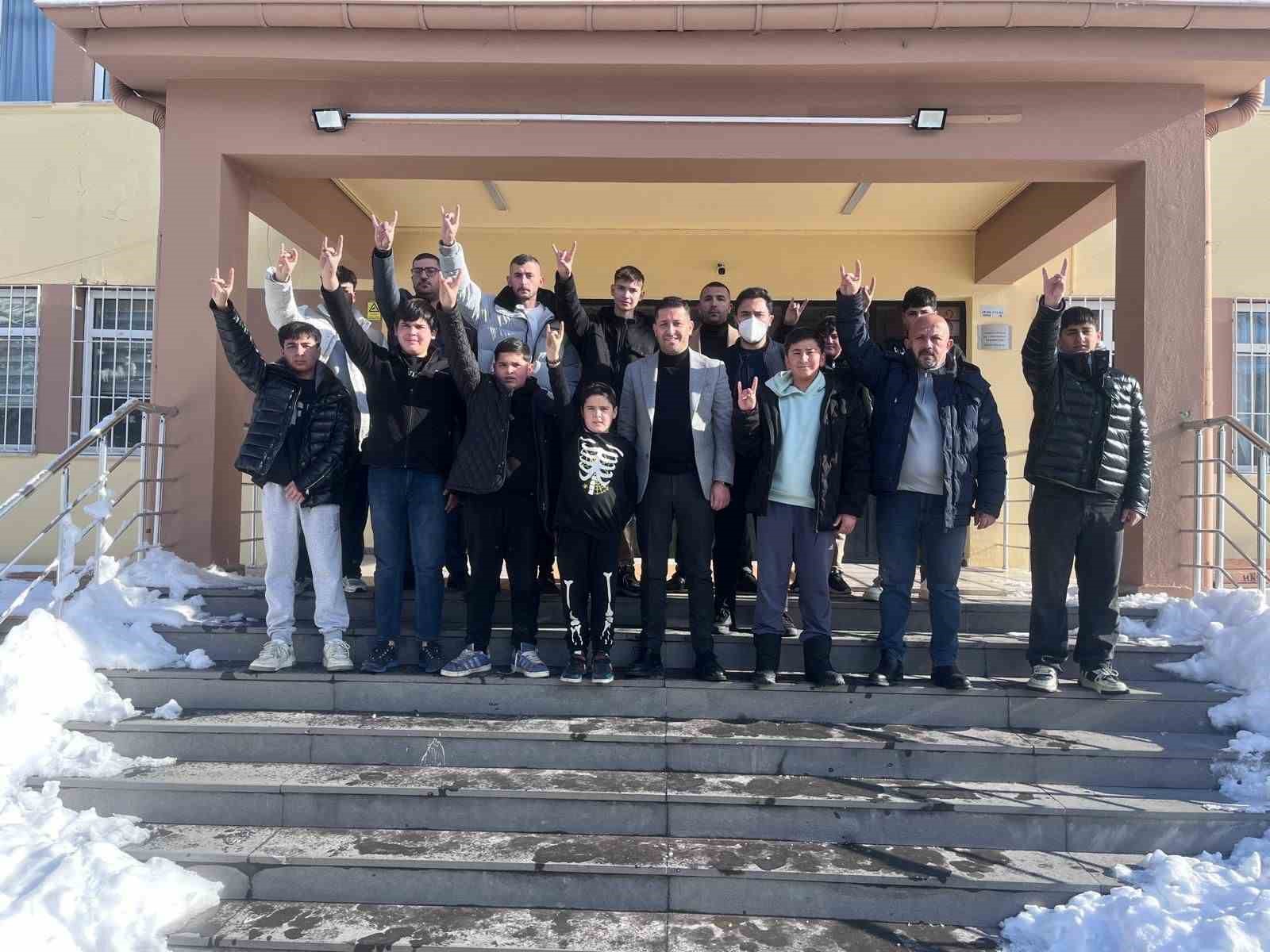 Kayseri Ülkü Ocakları’ndan Türk gençliğine büyük sağlık hamlesi: 2 bin öğrenciye sağlık taraması
