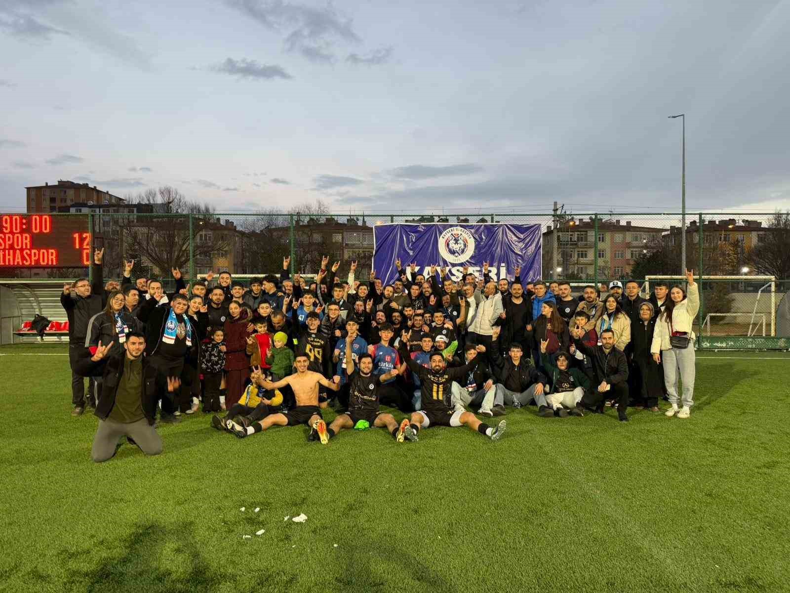 Kayseri Ülküspor şampiyon
