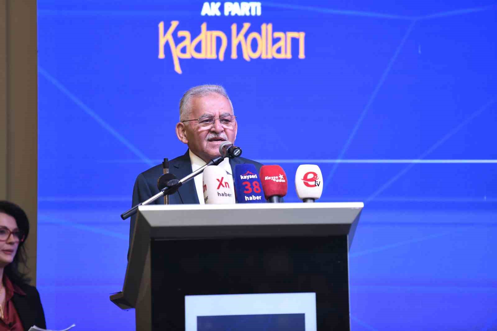 Kayseri; ’Üreten, Yöneten, Dönüştüren Kadınlarımızla Ekonomi Buluşmaları’na ev sahipliği yaptı
