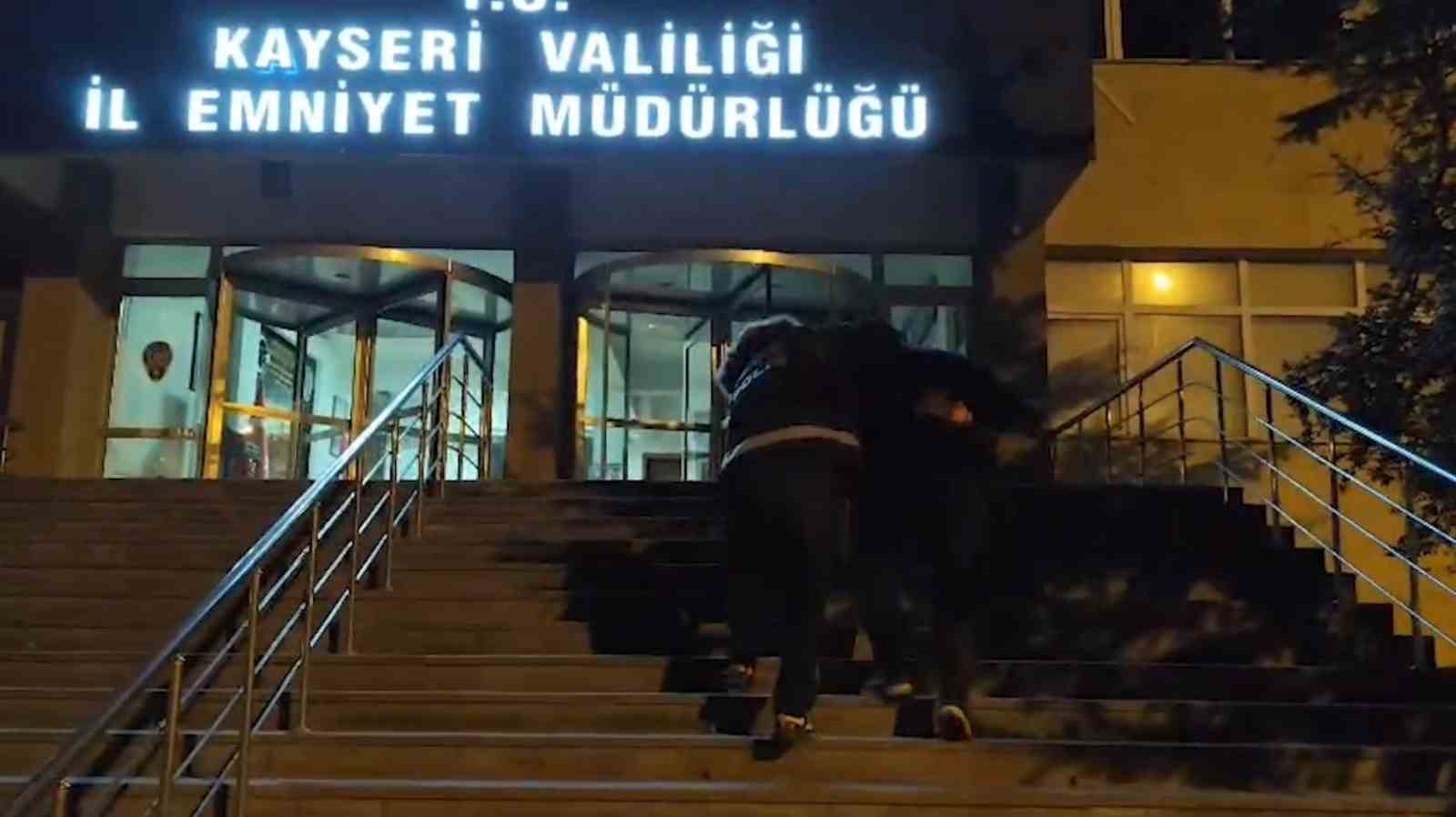 Kayseri’de 214 kilo uyuşturucu madde ele geçirildi

