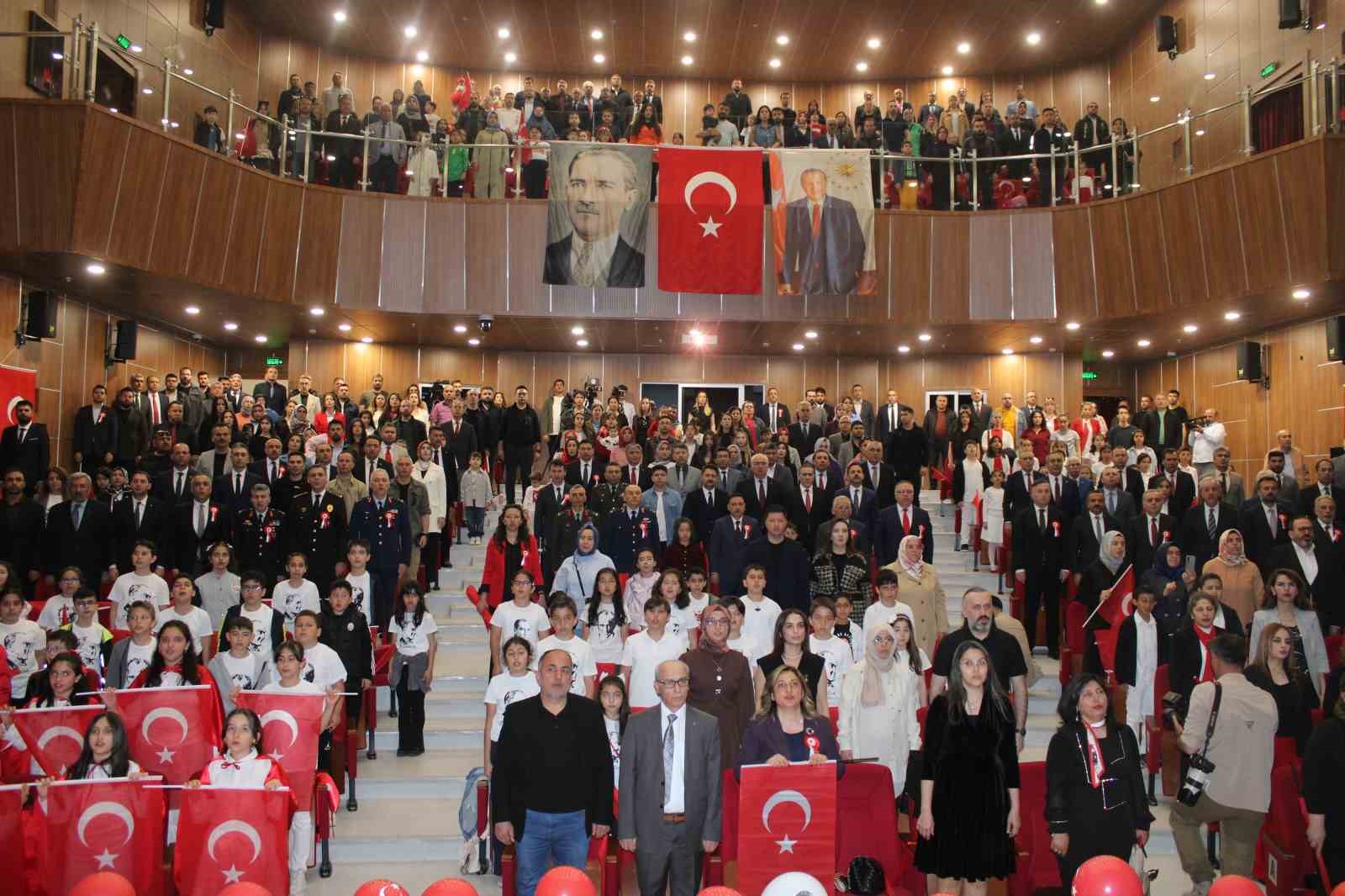 Kayseri’de 23 Nisan coşkuyla kutlandı
