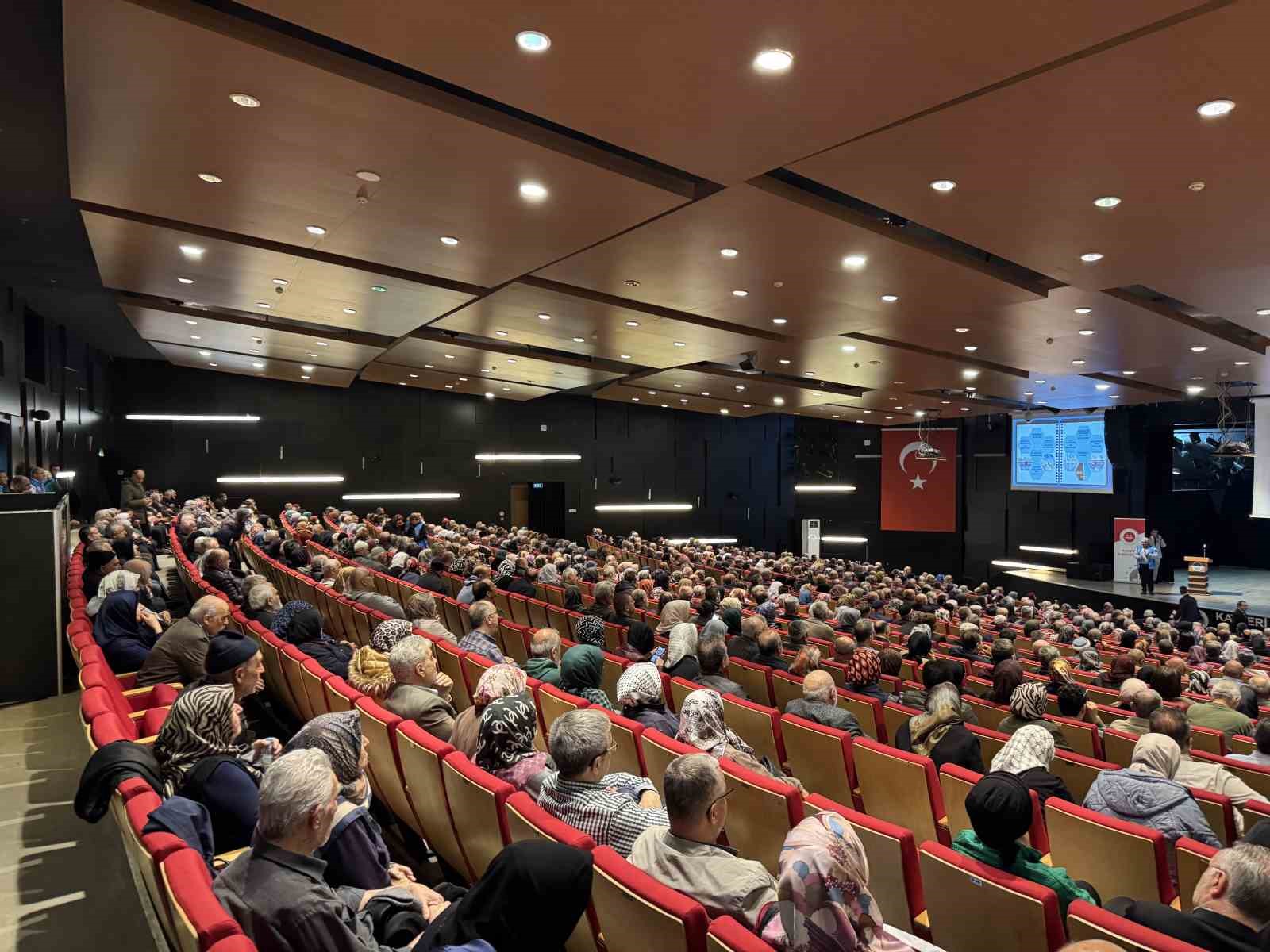 Kayseri’de bin 771 hacı adayına eğitim semineri verildi
