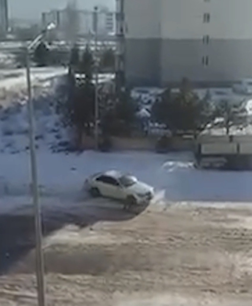 Kayseri’de drift atan 2 otomobile toplamda 163 bin TL para cezası
