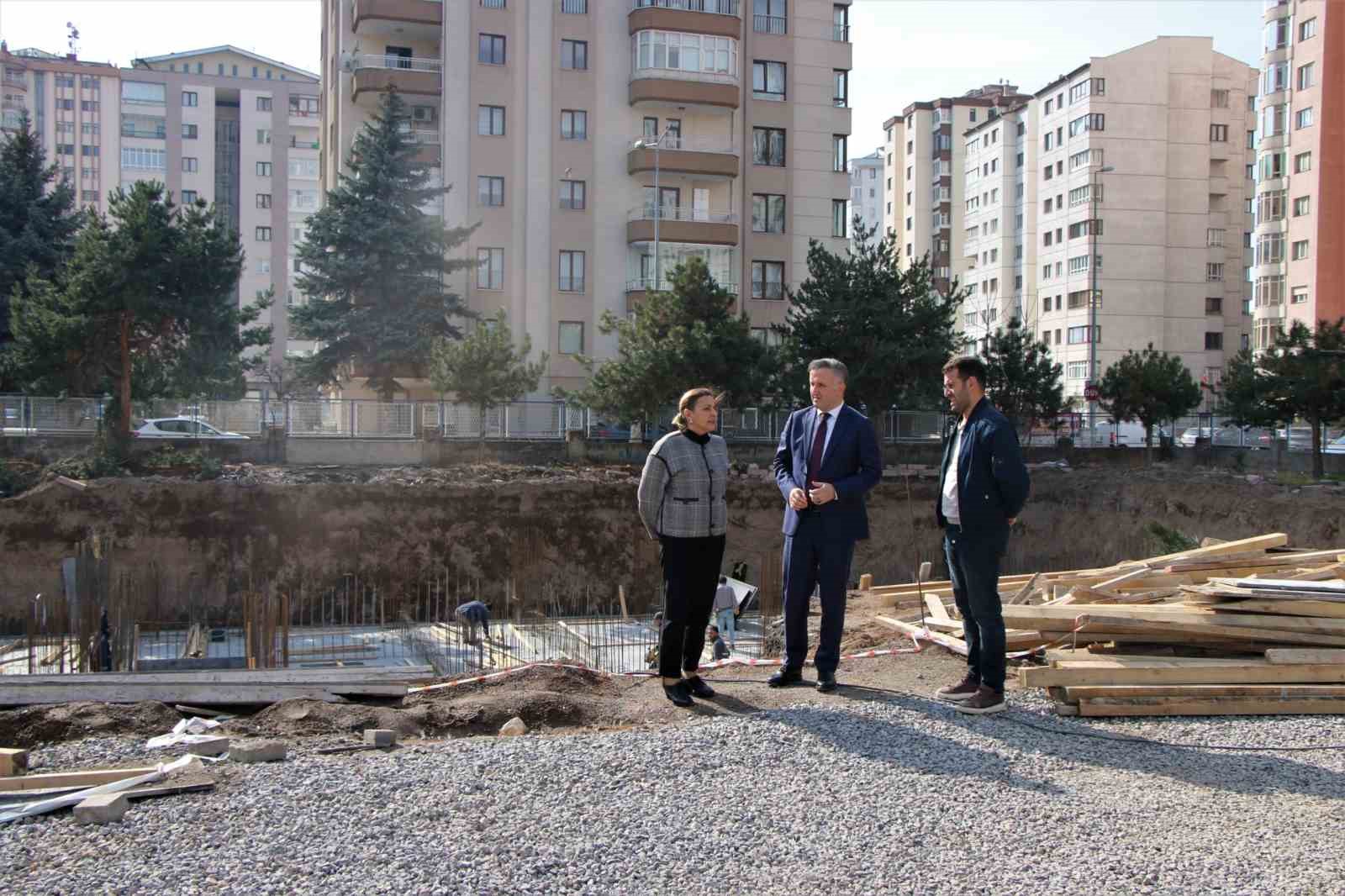 Kayseri’de ikili eğitimi sona erdirecek okulların inşaatları devam ediyor
