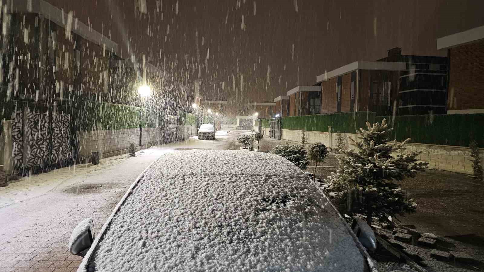 Kayseri’de kar yağışı
