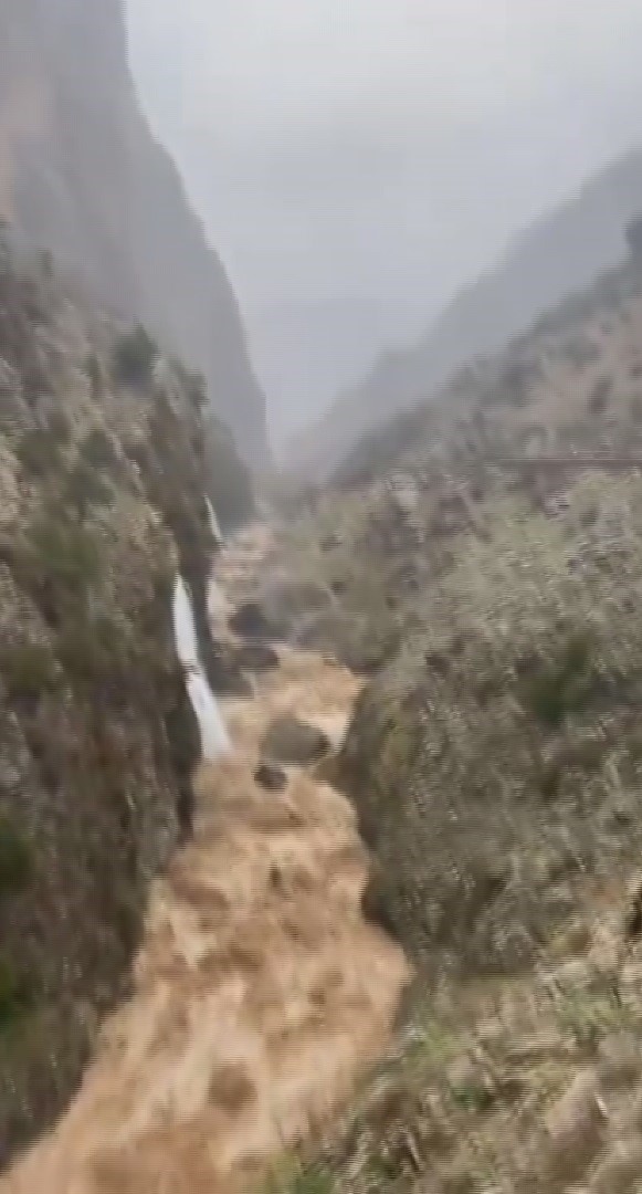 Kayseri’de mahalle sel suları altında kaldı
