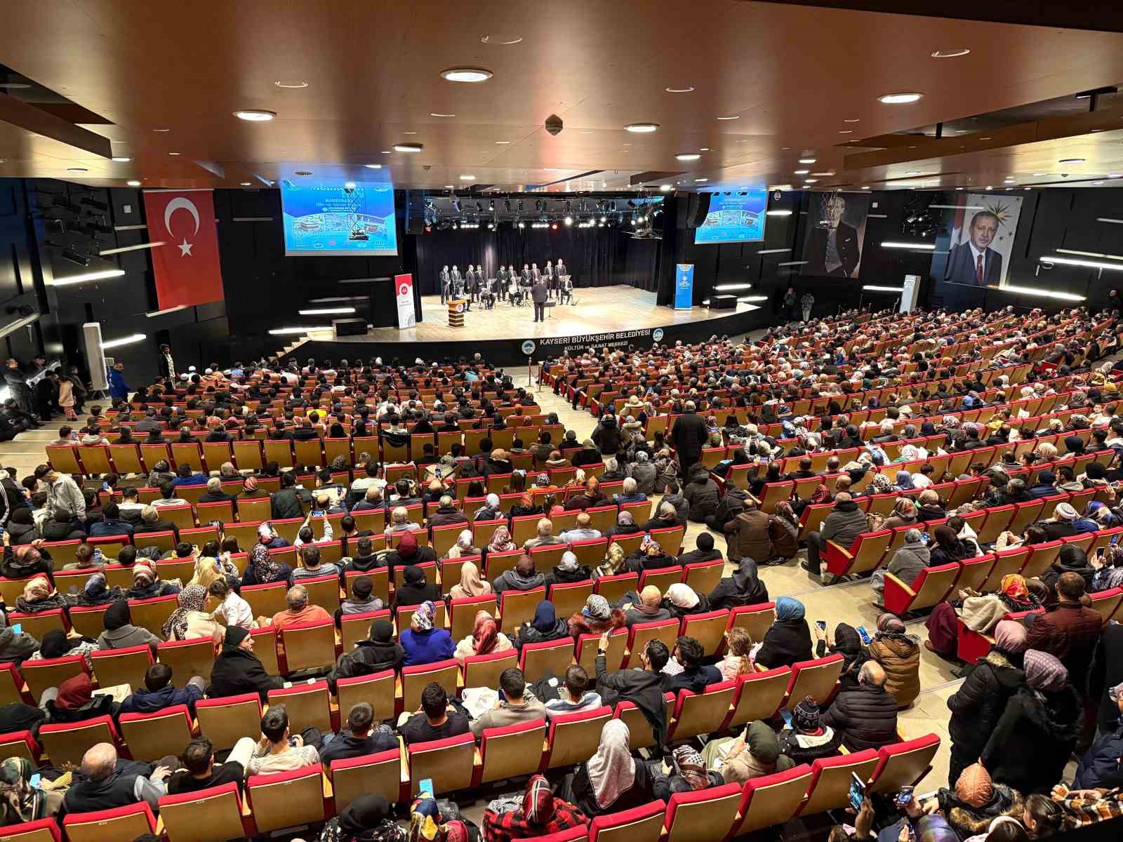 Kayseri’de ’Mekke’nin Fethi ve Affın ve Ailenin İnşaası" programı gerçekleştirildi
Kayseri’de ’Mekke’nin Fethi ve Affın ve Ailenin İnşaası" programı gerçekleştirildi