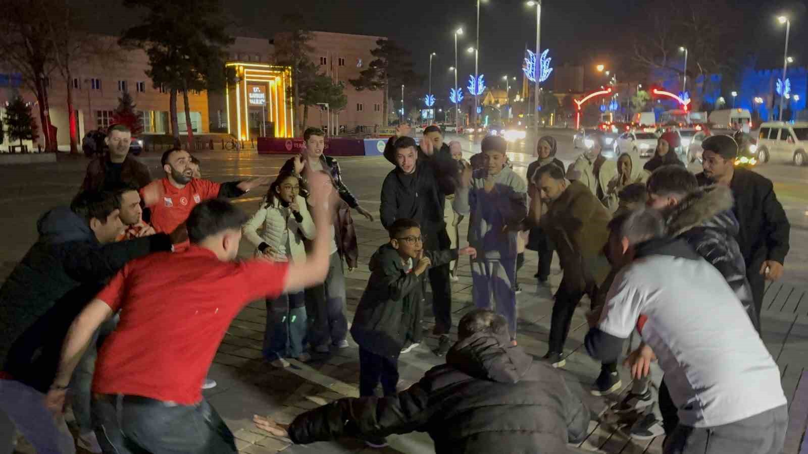 Kayseri’de milli sevinç
